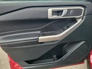 Ford Explorer 2023 XLT 4dr SUV