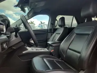 Ford Explorer 2023 XLT 4dr SUV