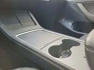 Tesla Model Y 2024 Long Range 4dr Crossover