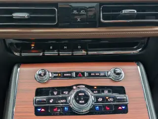 Lincoln Aviator 2021 AWD Reserve 4dr SUV