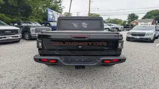 Jeep Gladiator 2023 4x4 Mojave 4dr Crew Cab 5.0 ft. SB