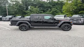 Jeep Gladiator 2023 4x4 Mojave 4dr Crew Cab 5.0 ft. SB