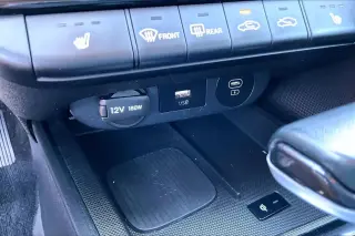 Hyundai ELANTRA 2025 Limited 4dr Sedan