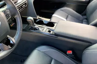 Toyota Camry 2025 SE 4dr Sedan