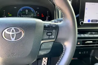 Toyota Camry 2025 SE 4dr Sedan