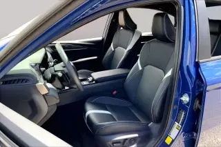 Toyota Camry 2025 SE 4dr Sedan