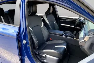 Toyota Camry 2025 SE 4dr Sedan