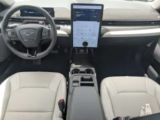 Ford Mustang Mach-E 2025 Premium 4dr SUV
