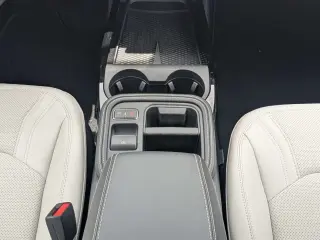 Ford Mustang Mach-E 2025 Premium 4dr SUV