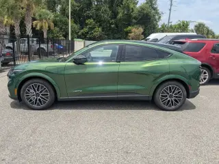 Ford Mustang Mach-E 2025 Premium 4dr SUV