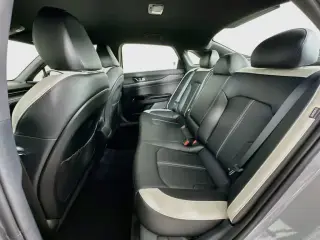 Kia K5 2025 GT-Line 4dr Sedan
