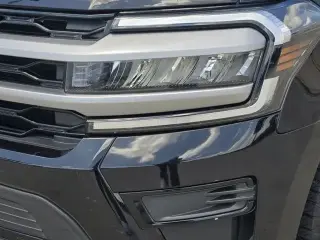 Ford Expedition 2022 4x2 XLT 4dr SUV