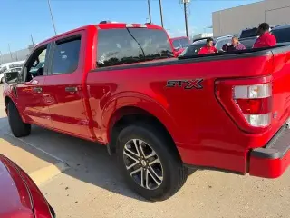 Ford F-150 2023 4x2 XL 4dr SuperCrew 5.5 ft. SB