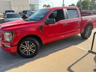 Ford F-150 2023 4x2 XL 4dr SuperCrew 5.5 ft. SB