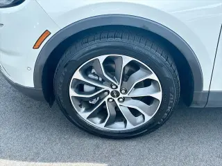 Lincoln Nautilus 2022 Reserve 4dr SUV