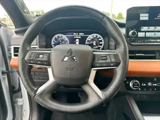 Mitsubishi Outlander 2024 AWD SEL 4dr SUV