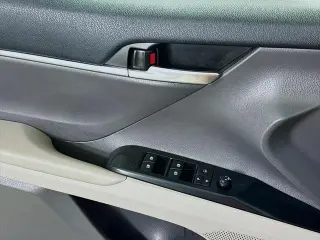 Toyota Camry 2018 SE 4dr Sedan