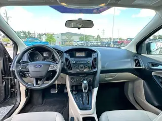Ford Focus 2015 SE 4dr Hatchback