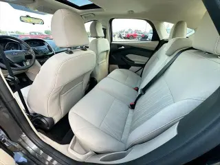 Ford Focus 2015 SE 4dr Hatchback