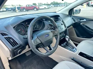 Ford Focus 2015 SE 4dr Hatchback