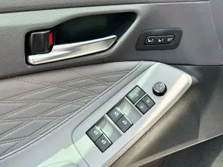 Toyota Avalon Hybrid 2019 XLE 4dr Sedan