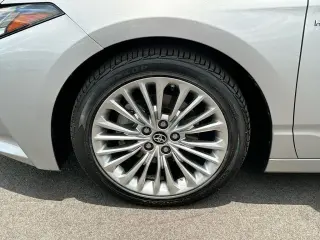 Toyota Avalon Hybrid 2019 XLE 4dr Sedan