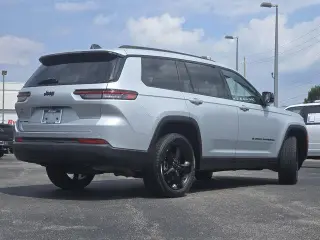 Jeep Grand Cherokee L 2022 4x4 Laredo 4dr SUV