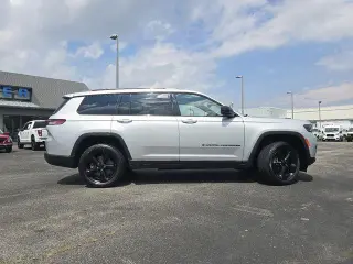 Jeep Grand Cherokee L 2022 4x4 Laredo 4dr SUV
