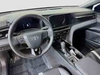 Toyota Camry 2025 SE 4dr Sedan