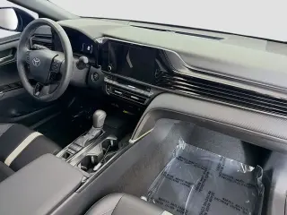 Toyota Camry 2025 SE 4dr Sedan