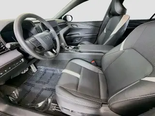 Toyota Camry 2025 SE 4dr Sedan