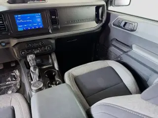 Ford Bronco 2021 4x4 Outer Banks 4dr SUV
