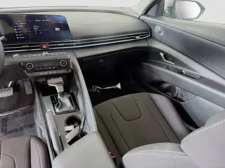 Hyundai ELANTRA 2024 SEL 4dr Sedan