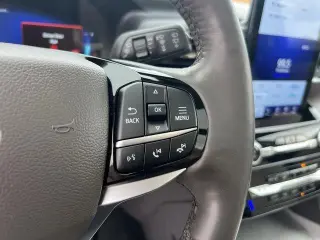 Ford Explorer 2023 AWD Platinum 4dr SUV