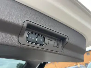 Ford Explorer 2023 AWD Platinum 4dr SUV
