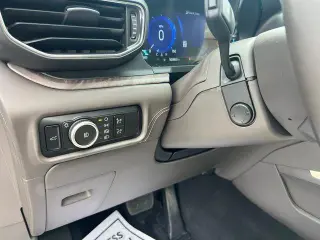 Ford Explorer 2023 AWD Platinum 4dr SUV