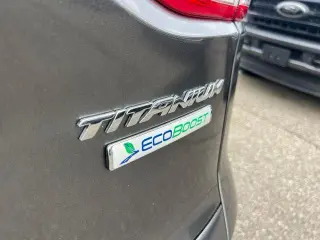 Ford Escape 2015 Titanium 4dr SUV