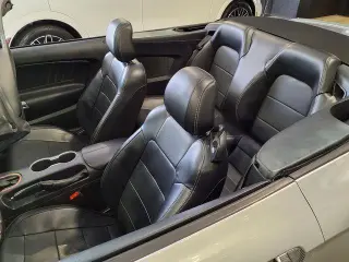 Ford Mustang 2019 EcoBoost 2dr Convertible