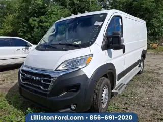 Ram ProMaster 2025 Tradesman 2500 136 WB 3dr Low Roof Cargo Van w/ Passenger Seat