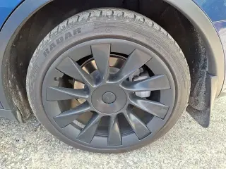 Tesla Model Y 2021 AWD Long Range 4dr Crossover