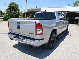 Ram 1500 2021 4x4 Big Horn 4dr Crew Cab 5.6 ft. SB Pickup