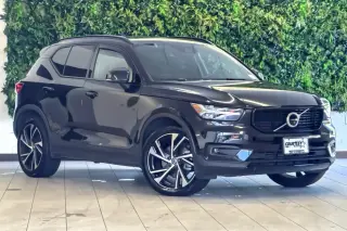 Volvo XC40 2022 AWD T5 R-Design 4dr SUV