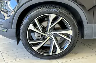 Volvo XC40 2022 AWD T5 R-Design 4dr SUV