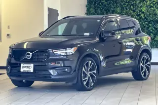Volvo XC40 2022 AWD T5 R-Design 4dr SUV