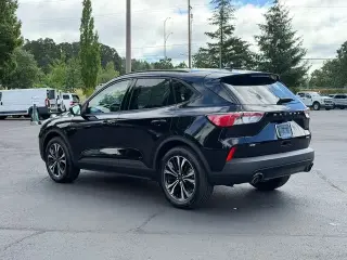 Ford Escape 2022 AWD SE 4dr SUV
