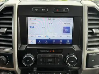 Ford F-150 2019 4x4 Platinum 4dr SuperCrew 6.5 ft. SB