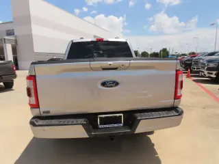 Ford F-150 2021 4x4 Lariat 4dr SuperCrew 6.5 ft. SB