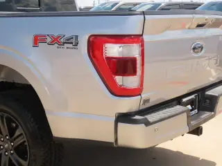 Ford F-150 2021 4x4 Lariat 4dr SuperCrew 6.5 ft. SB