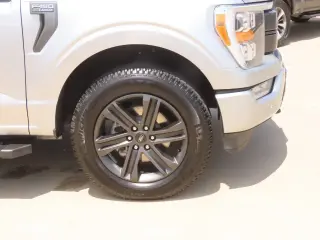 Ford F-150 2021 4x4 Lariat 4dr SuperCrew 6.5 ft. SB
