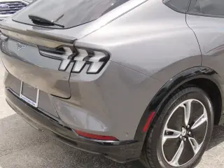 Ford Mustang Mach-E 2023 Premium 4dr SUV